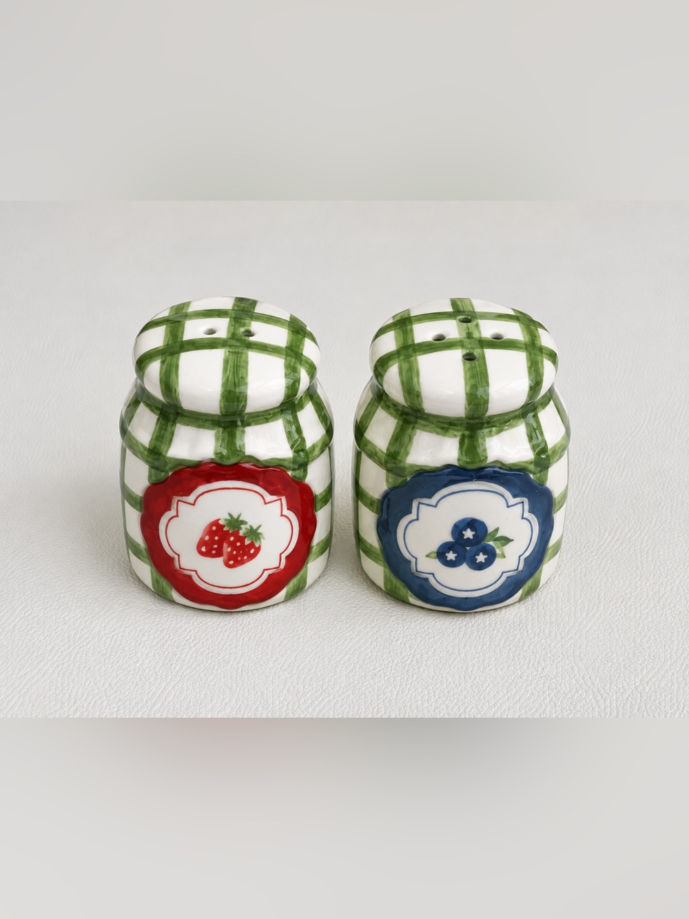 Berry Jam Jar Ceramic Salt & Pepper Shaker Set in Box